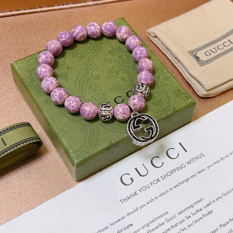 G*u*i bracelets